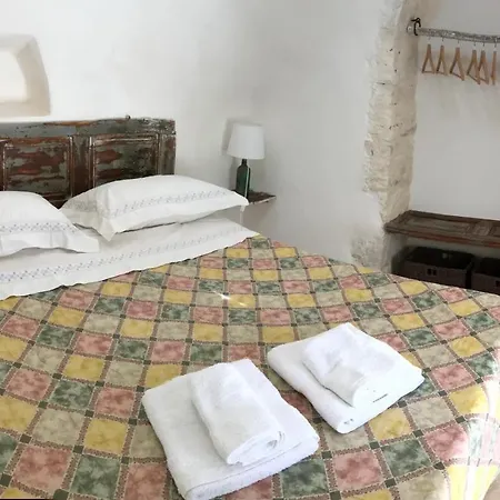 Borgo Trulli 1789 住宿加早餐酒店 奥斯图尼