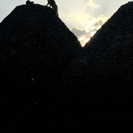 Frühstückspension Borgo Trulli 1789 3*
