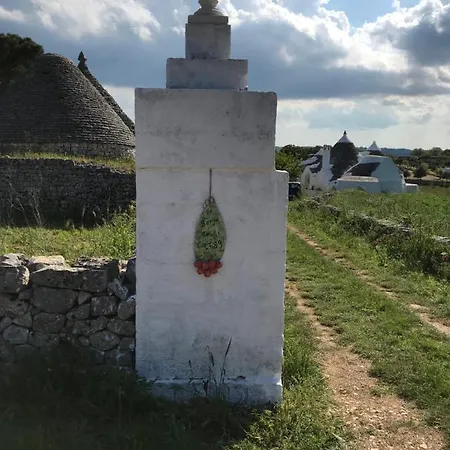 Borgo Trulli 1789 4* オストゥーニ